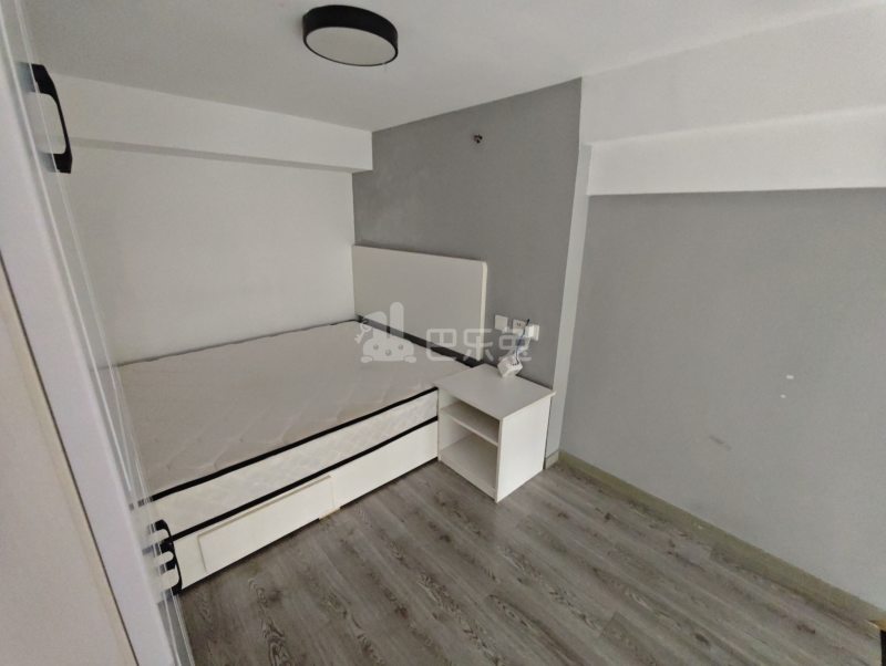 绿地卡米（嘉域生活中心）9182747卧室图1