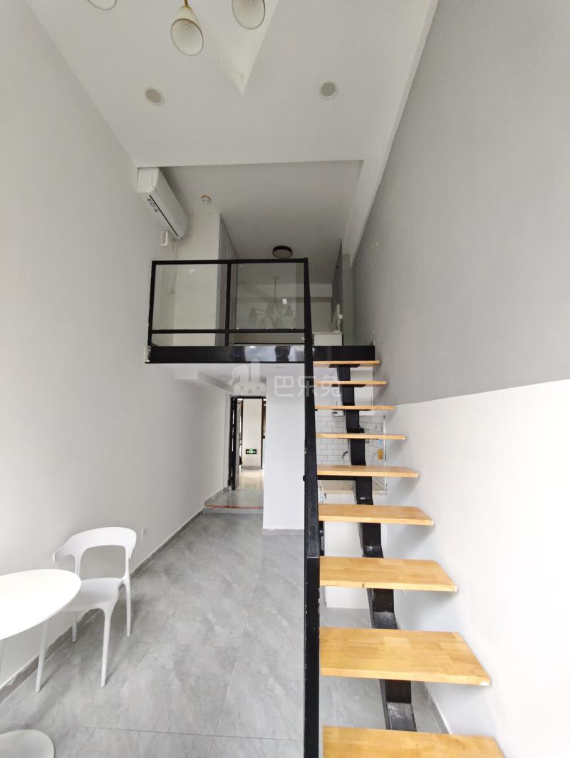 绿地卡米（嘉域生活中心）9182747卧室图4