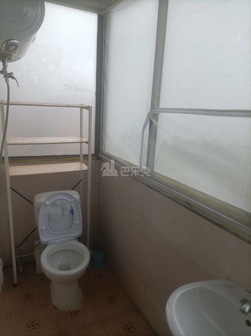 金桥新城918425卫生间图12