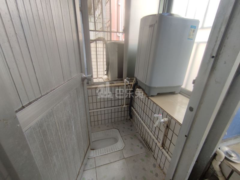 嘉宸公寓（向南东村22栋）9210594卫生间图5