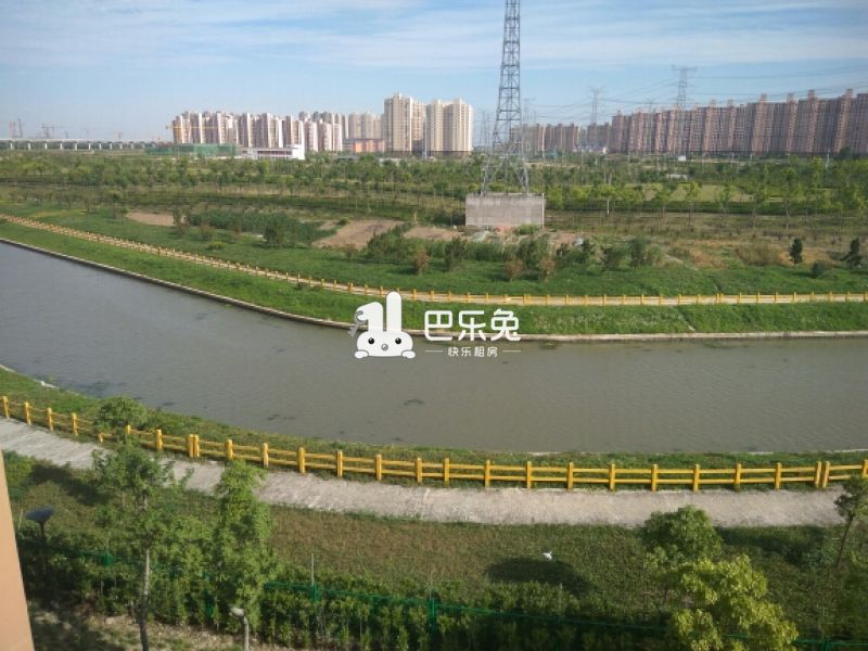 立即找房 汇福家园健康里 交通周边 交通:16号线(鹤沙航城站) 1110路
