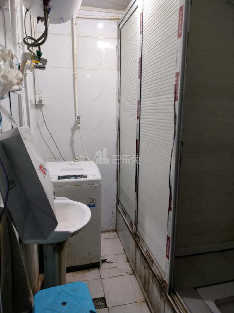 中山大厦9236726卫生间图8