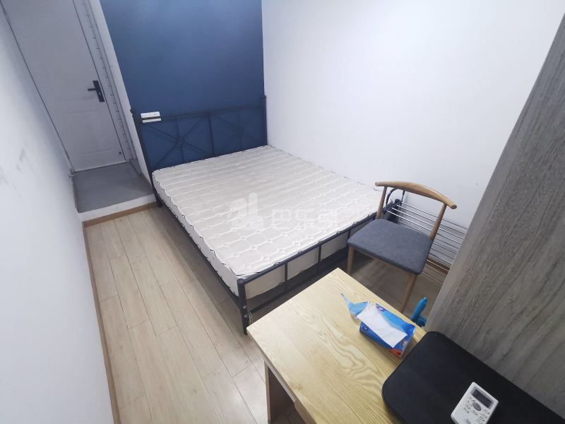 华鸿汇盛德堡9239189卧室图2