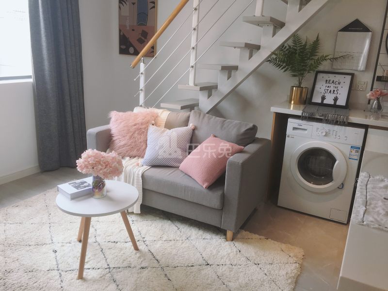 朗诗寓（瓜山未来社区新苑店）9239875客厅图2