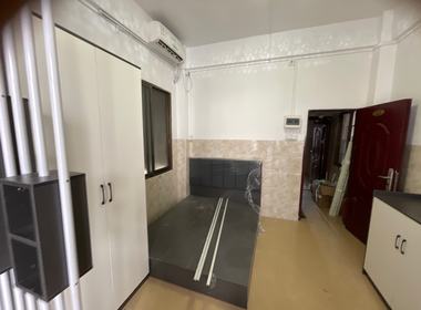 富山二路32号 1室0厅1卫