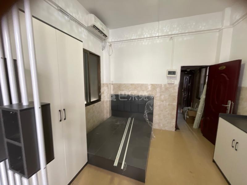 富山二路32号9240400卧室图2