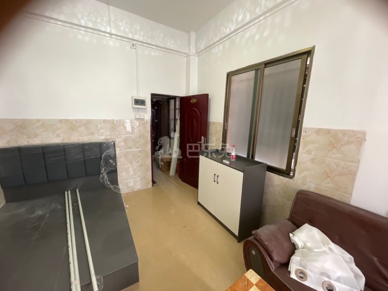 富山二路32号9240400卧室图3