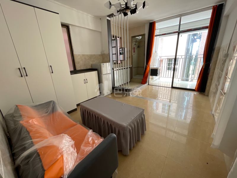 富山二路32号9240405客厅图2