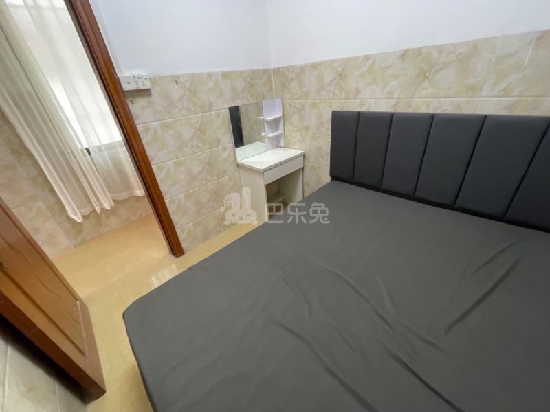 富山二路32号9240405卧室图1