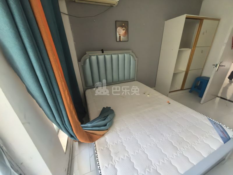 绿地21城国际家园E区9243154卧室图2