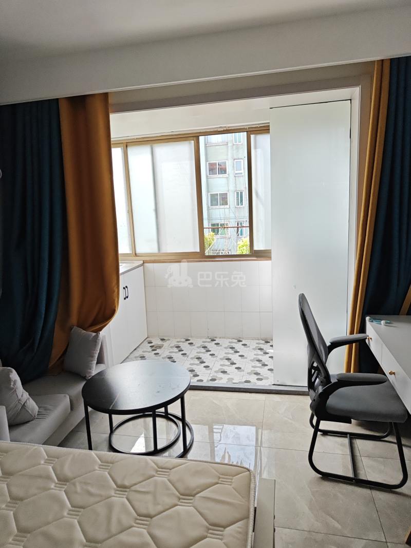 罗阳七村华宝小区9244237卧室窗户图10