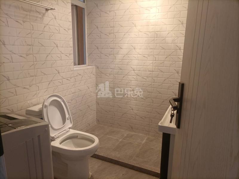 鹤沙航城乐成苑9244684卫生间图7