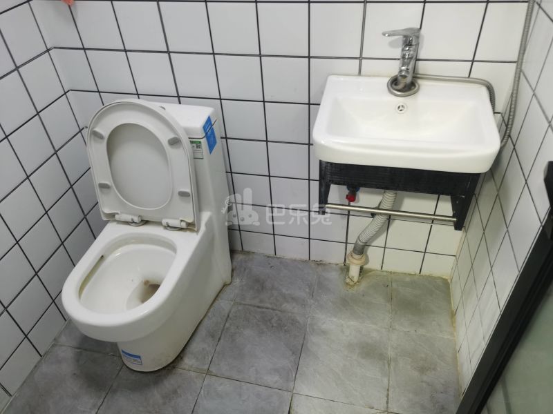 和欣家园9947716卫生间图15