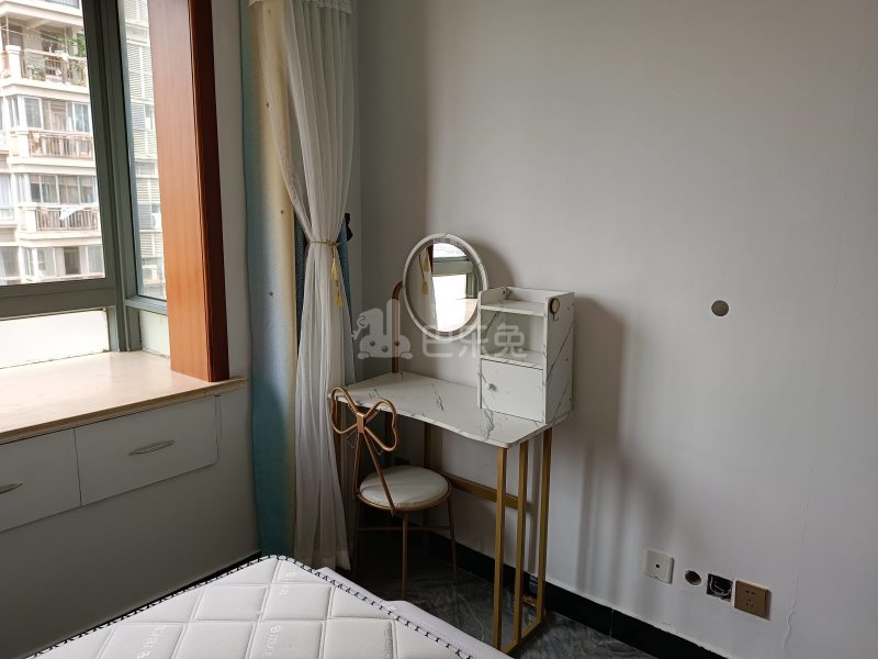 美林小城9267152卧室图3