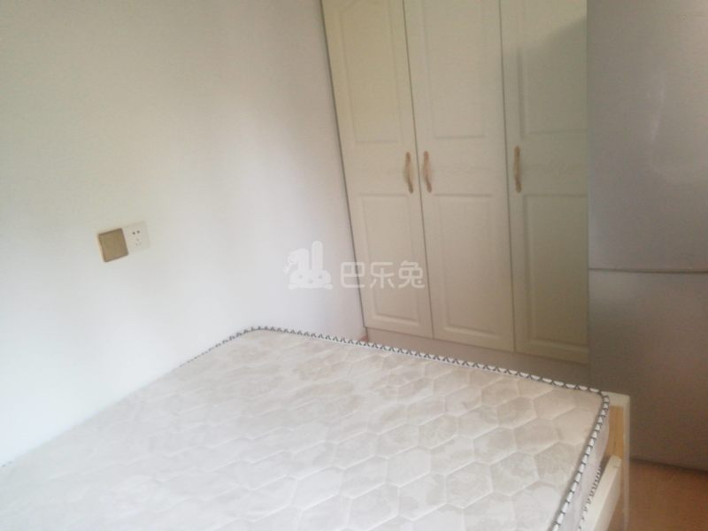 新洲花苑9275195卧室图3