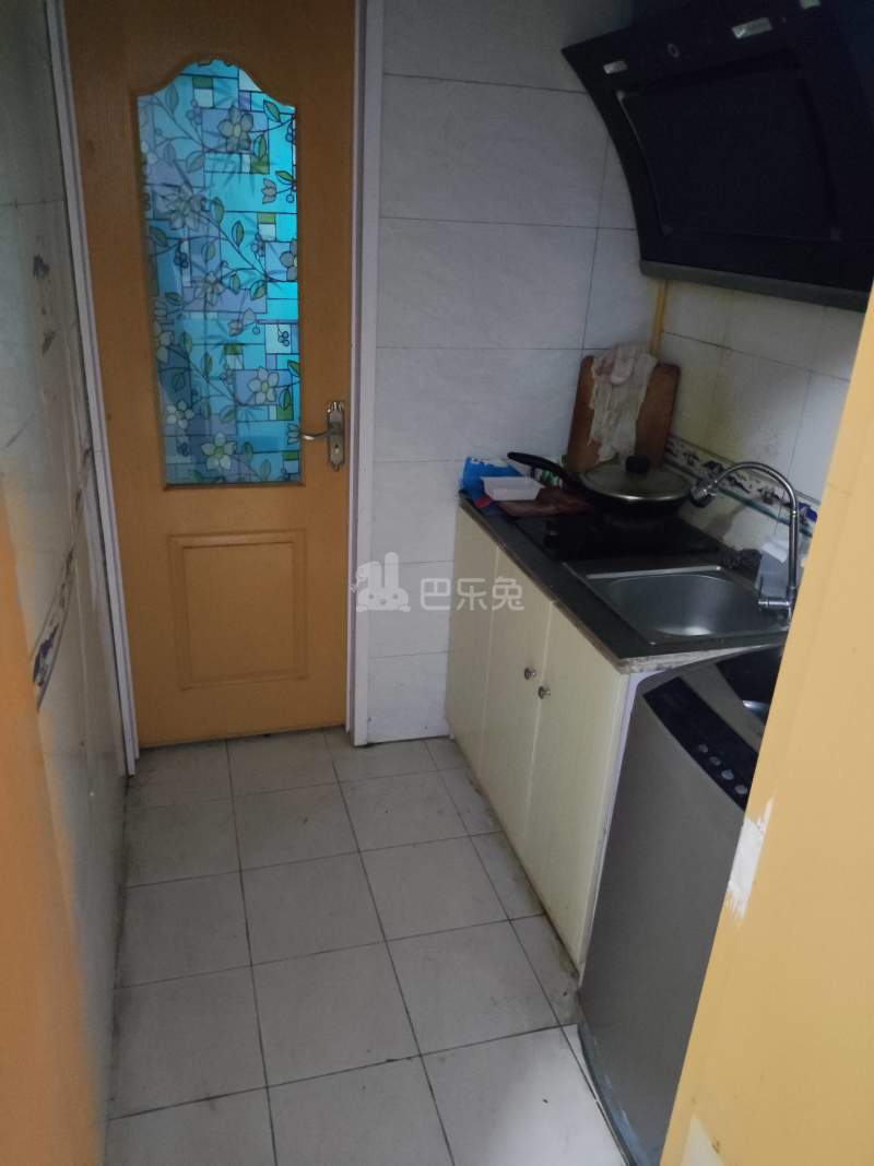 罗秀苑南区9276198卫生间图6