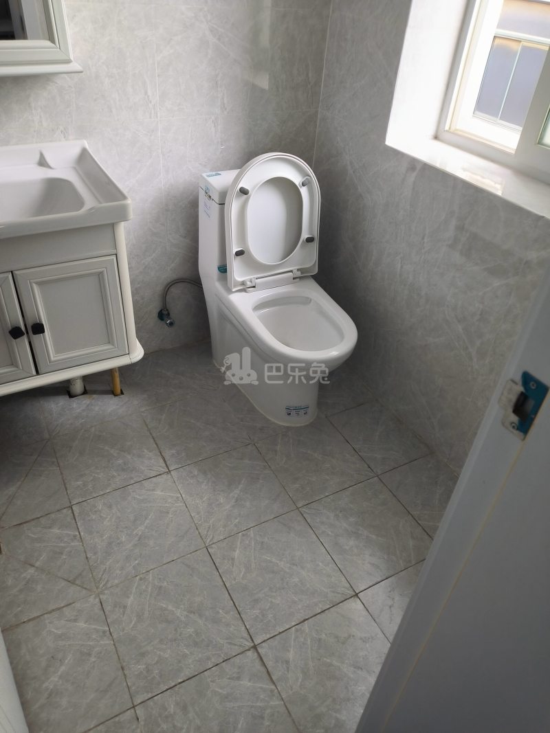 三宝花苑9284207卫生间图7