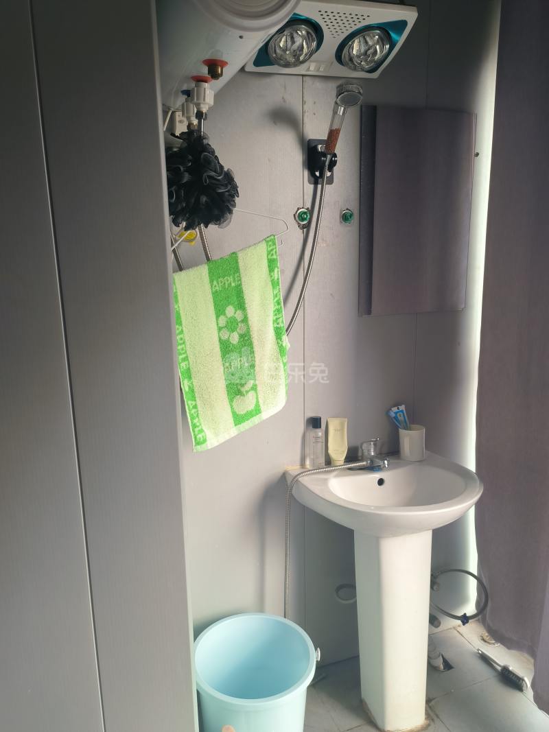 香逸尚城花园9286469卫生间图9