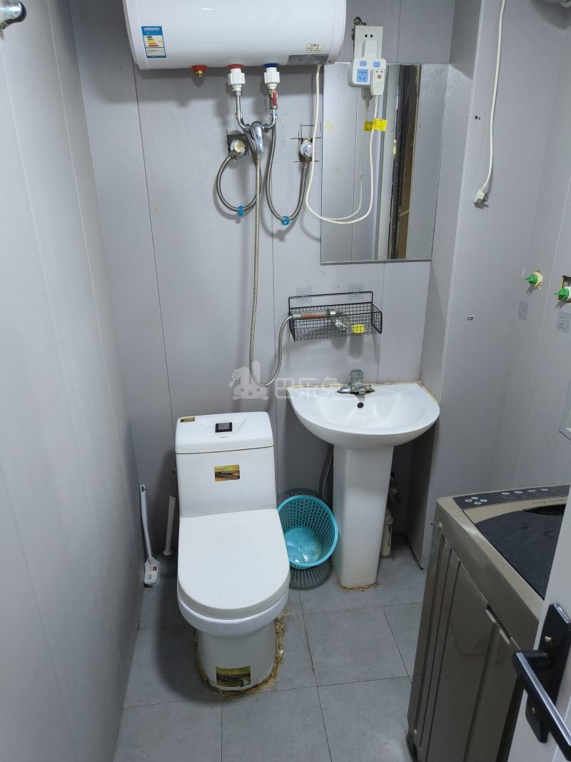 香逸尚城花园9286470卫生间图5