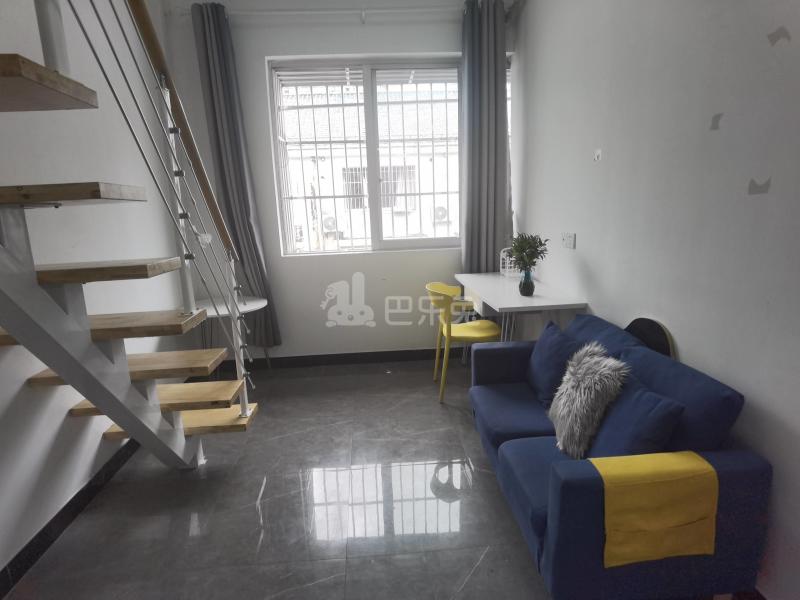 马陆汽配城A区9286795客厅图6