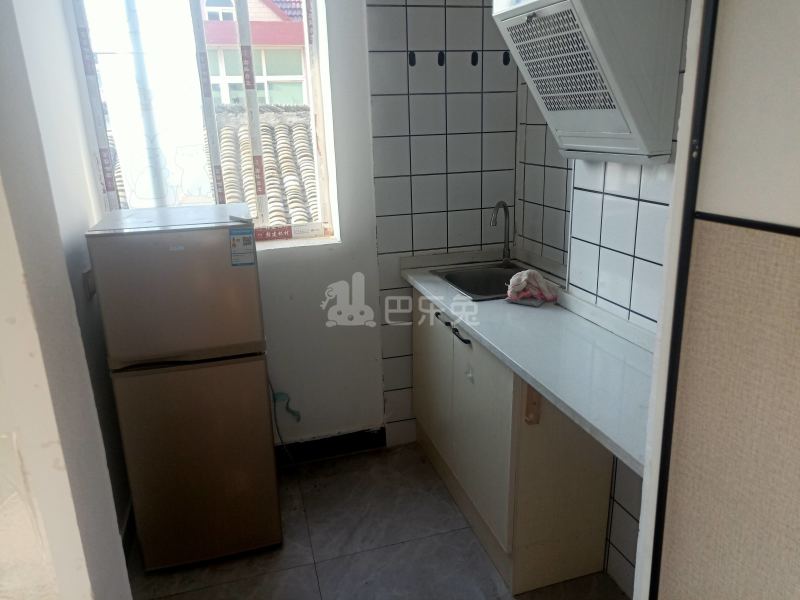 虹四村卫家宅（民房）9287220卧室图3