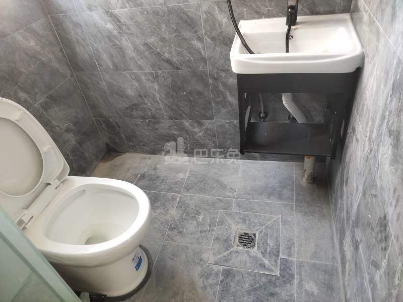 吕三村陶家宅（民房）9295892卫生间图5