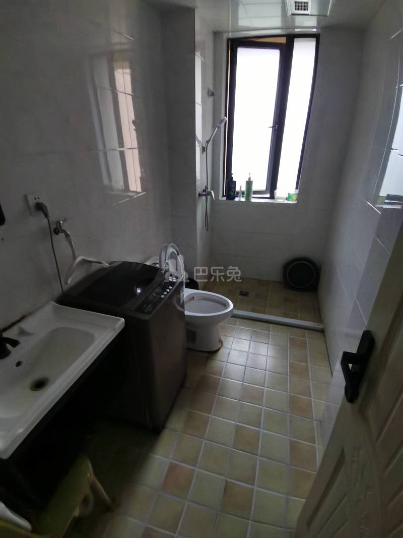 红联九漾华庭西区9308286卫生间图7