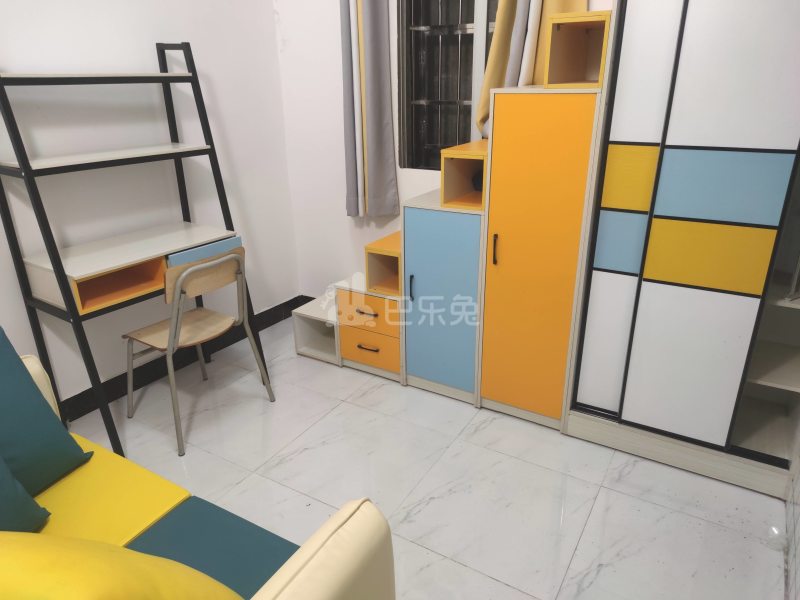 凤凰大街一巷6号9319423客厅图4