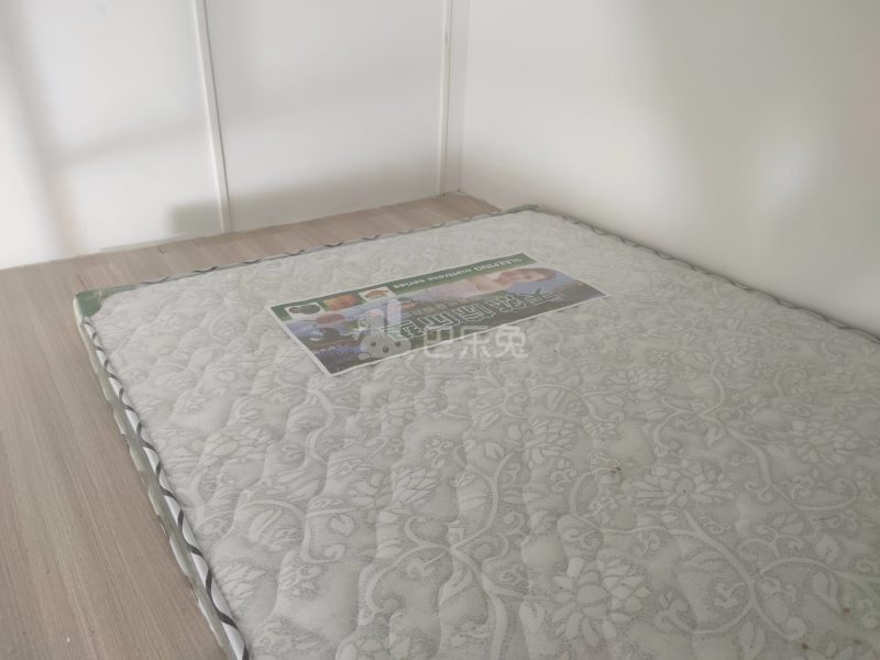 凤凰大街一巷6号9319423卧室图1