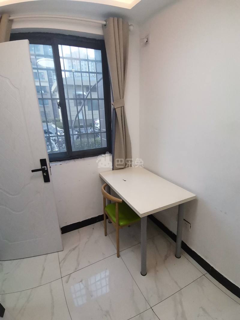 友谊康苑A区9321123客厅图4