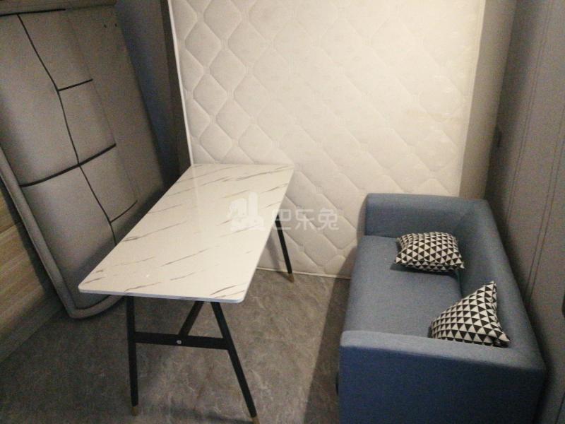 龙南六村西区9341126客厅图4