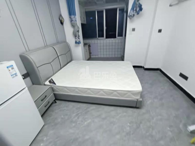 龙南六村西区9341126卧室图2