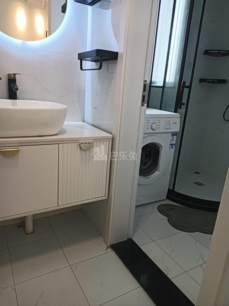 中远两湾城（中潭路100弄）9355028卫生间图9