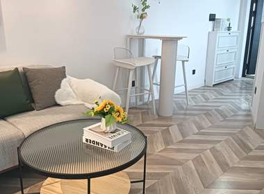 中远两湾城（中潭路100弄） 2室2厅1卫