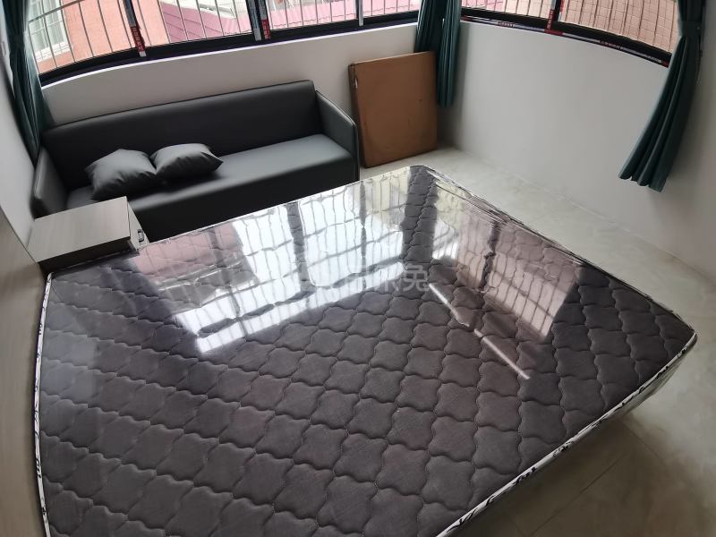 龙诚汇物业（龙洞村龙洞西街宝华里1号）9364892卧室图1