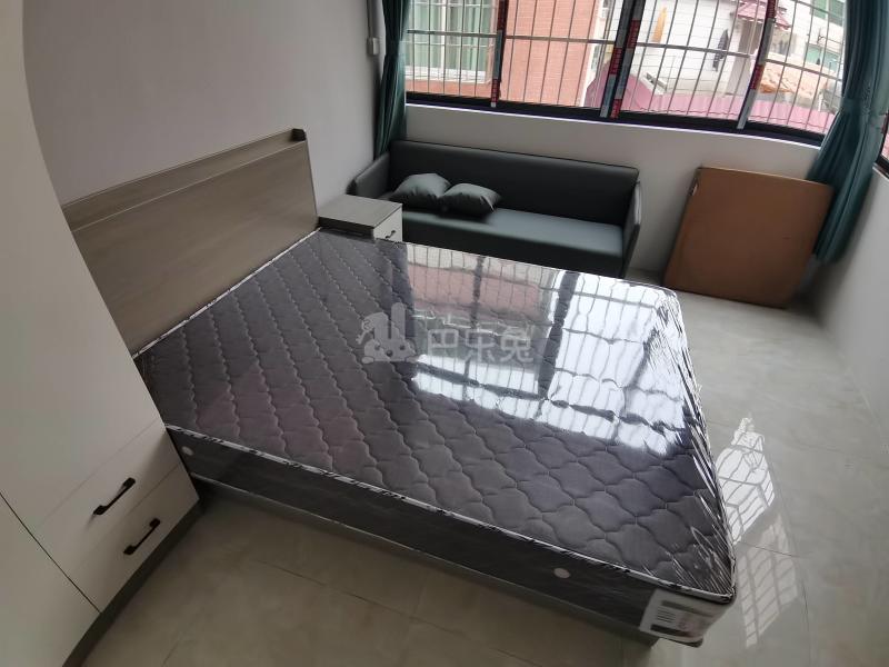 龙诚汇物业（龙洞村龙洞西街宝华里1号）9364892卧室图0