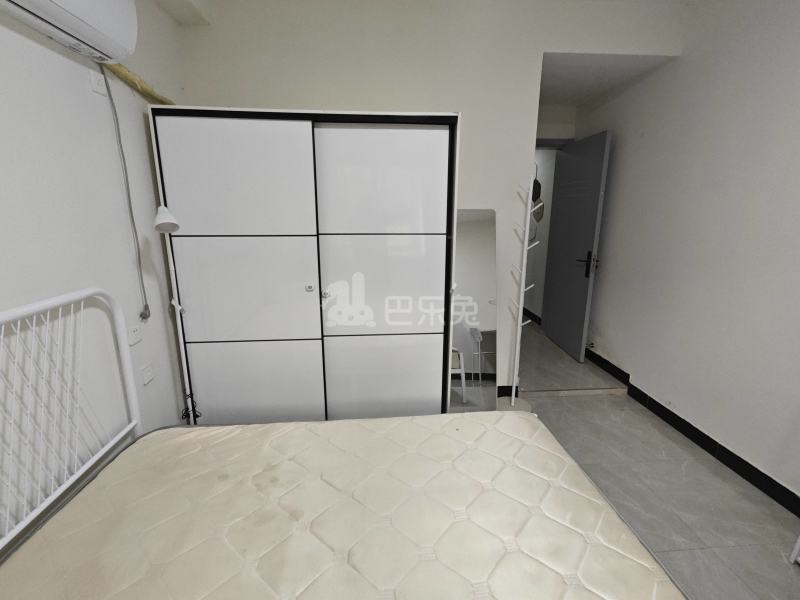 龙湖郦城（蓝湖郡）9385292卧室图2