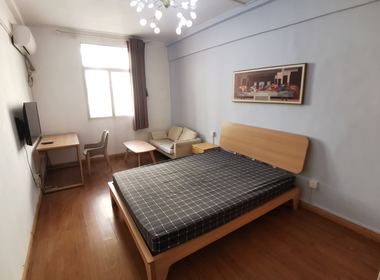 鞍山四村第三小区 1室0厅1卫