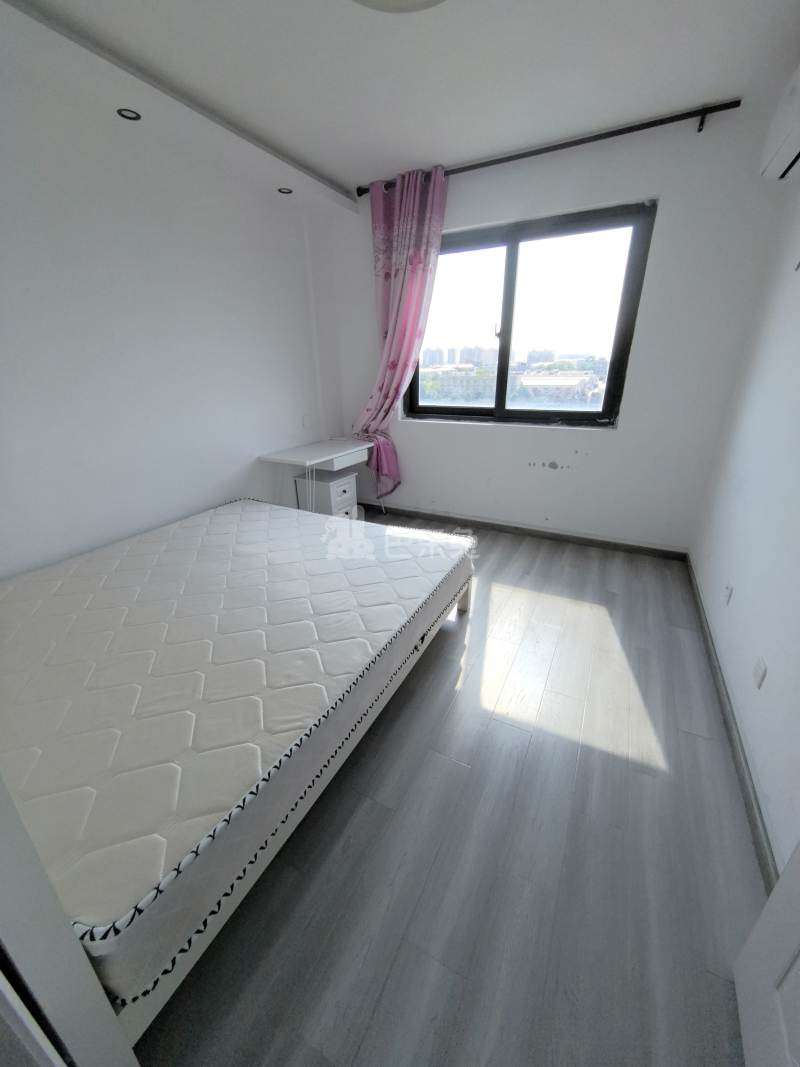 汇臻锦苑9393938卧室图1