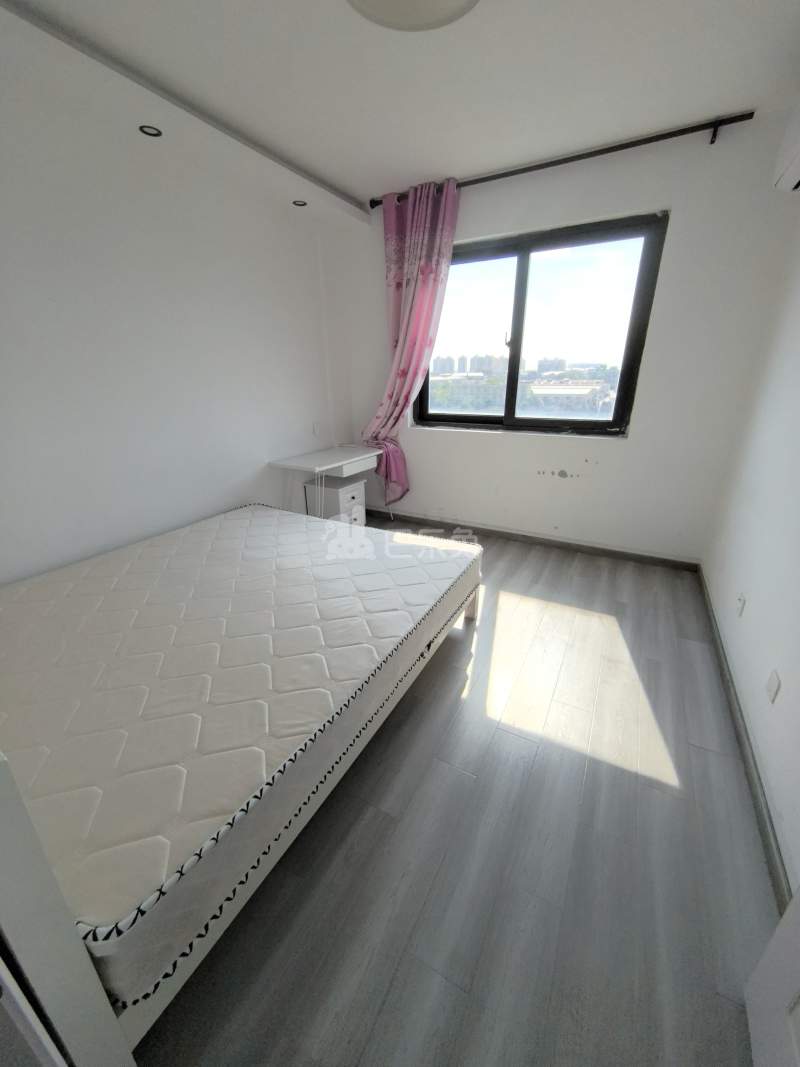 汇臻锦苑9393938卧室图2