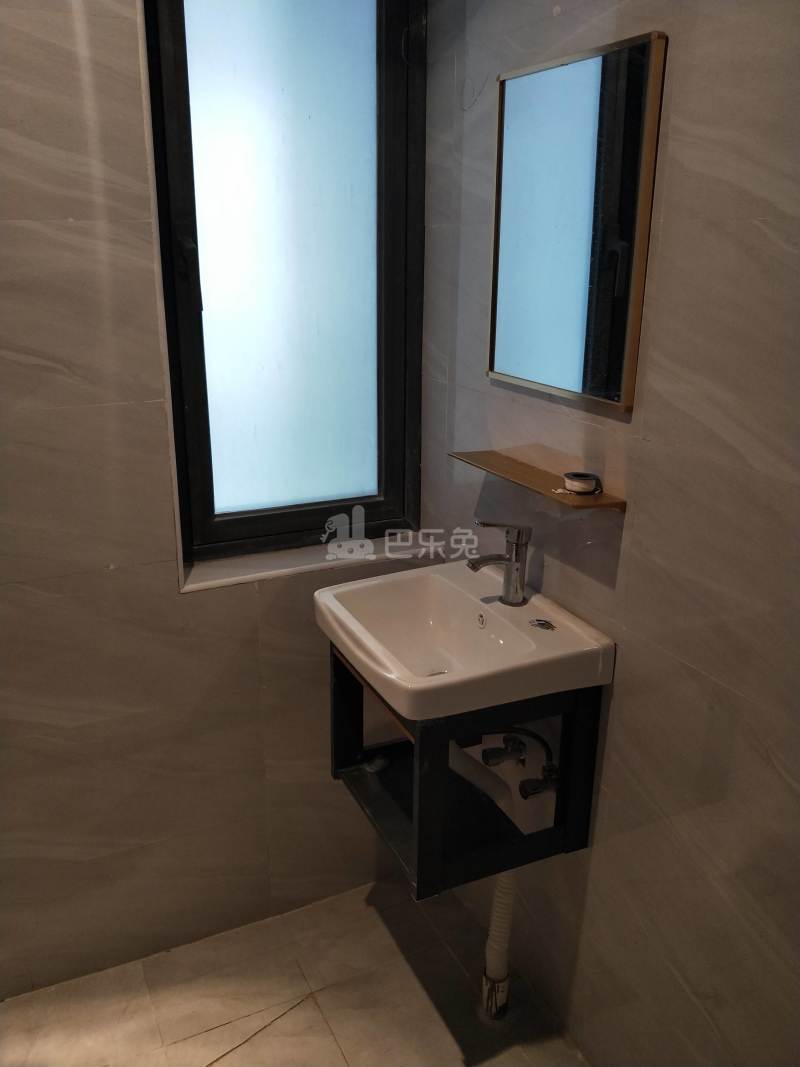 东海闲湖城山景湾17036127卫生间图4