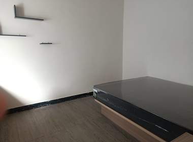 植村南大路247-3号 1室1厅1卫