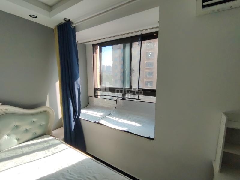 景华新苑9415125卧室窗户图8