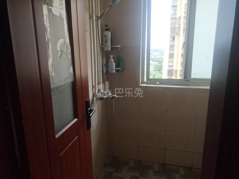 金海华城永华苑9456435卫生间图8