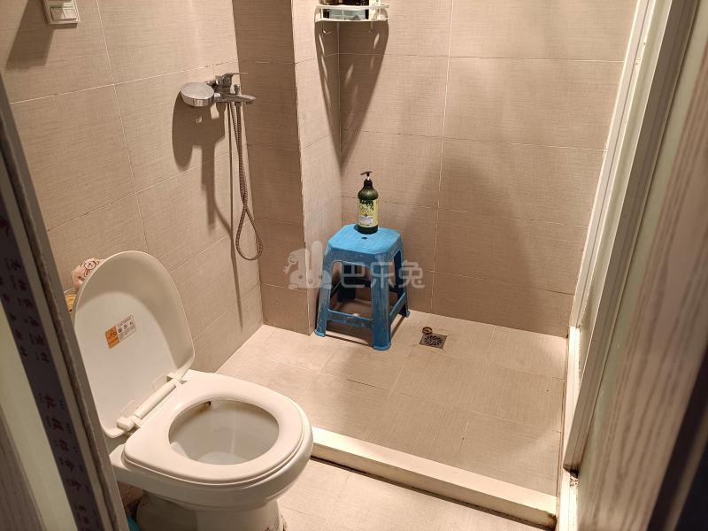 融创瑷颐湾5296049卫生间图10