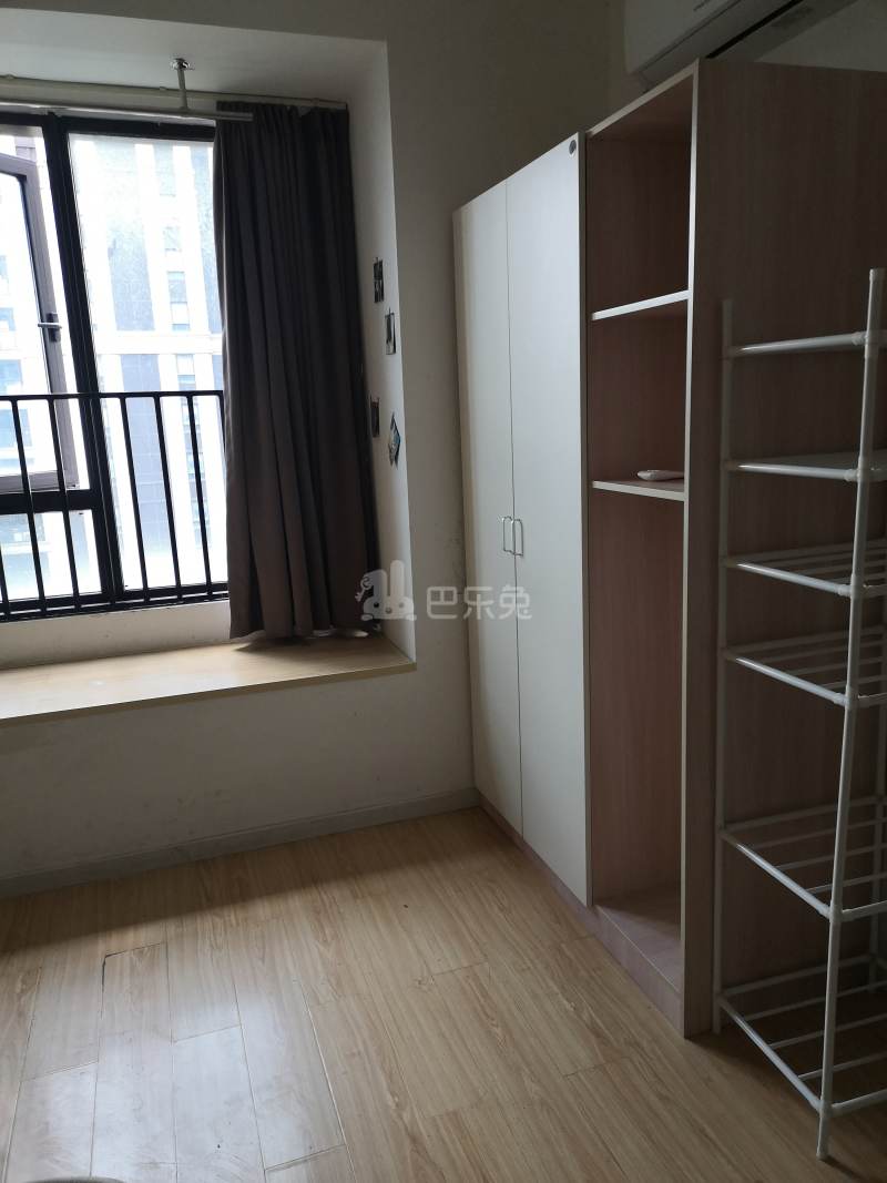 融创瑷颐湾9422574卧室图2