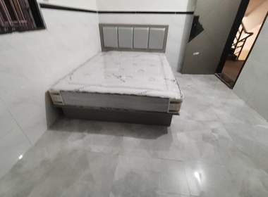 龙洞环村北街49号 