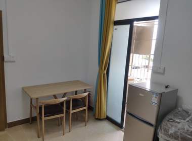 窝居社区（望岗西岭工业园路一巷6号） 1室1厅1卫