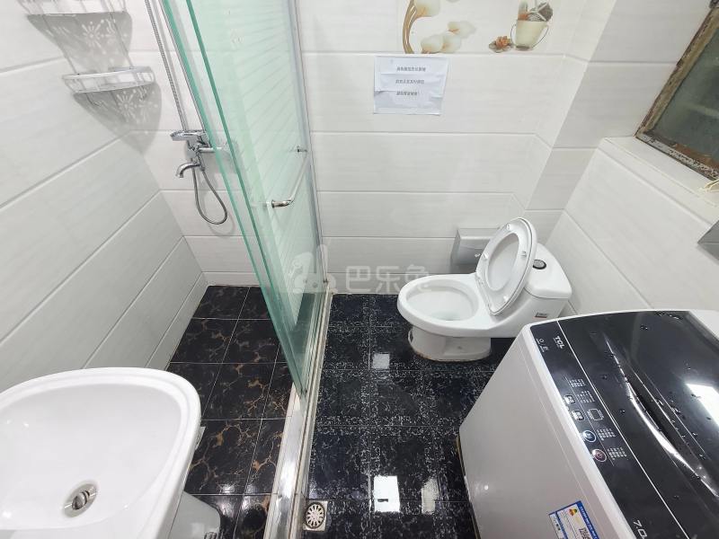 三新路5弄小区9436968卫生间图18