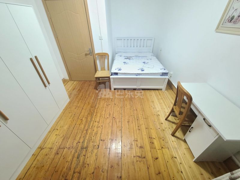 三新路5弄小区9436968卧室图9